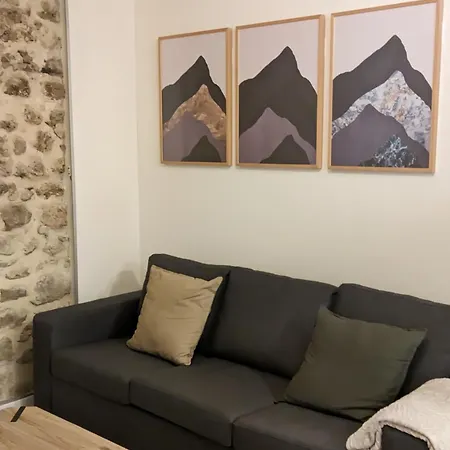 Sweet Meson Apartment *